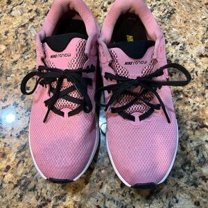 Ladies sneakers